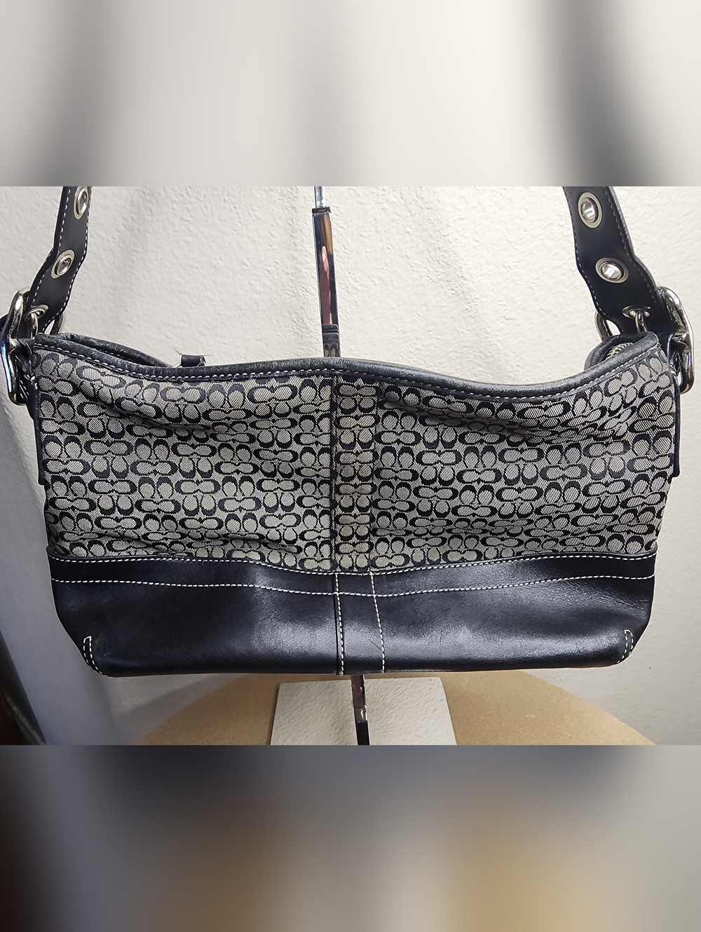 Coach Mini Signature Hobo Shoulder Bag With Tassel And Hang Tag - Picture 3 of 13